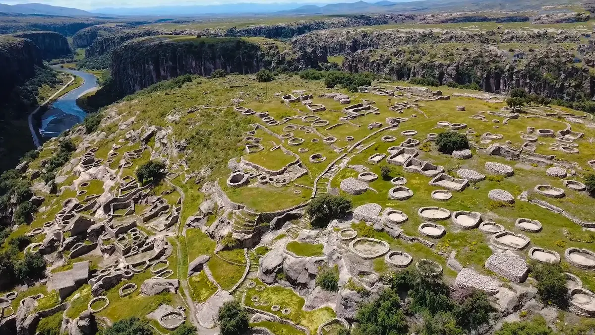 Hanccocahua y Maria Fortaleza de T'aqrachullo